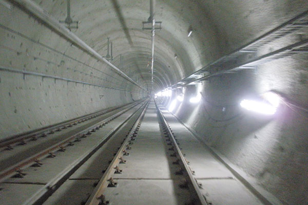 FCC consortium reaches commercial close on target price transit project