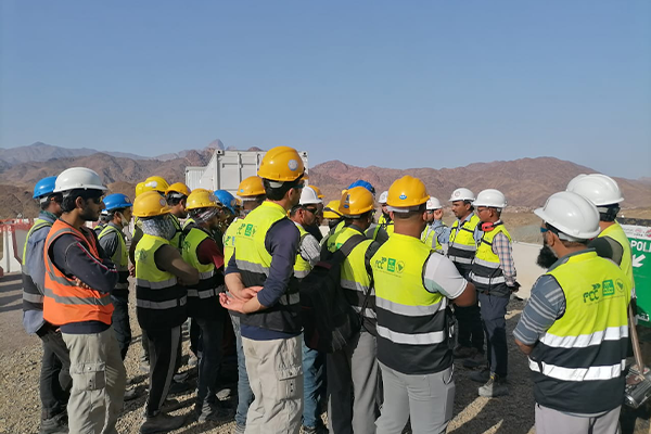 El proyecto “Neom Running Tunnels (Section West)” alcanza su primer kilómetro de avance