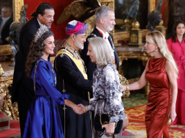 The chairwoman of the FCC Group attends the gala dinner hosted by the King and Queen of Spain in honour of His Majesty the Sultan of Oman.