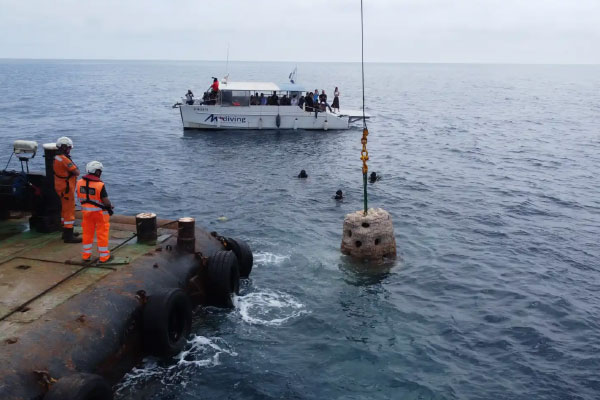 The Port of Torredembarra presents a unique project in the world: the first artificial underwater calcium carbonate mountain