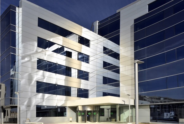 FCC finishes restructuring its Board of Directors with the appointment of 3 independent directors