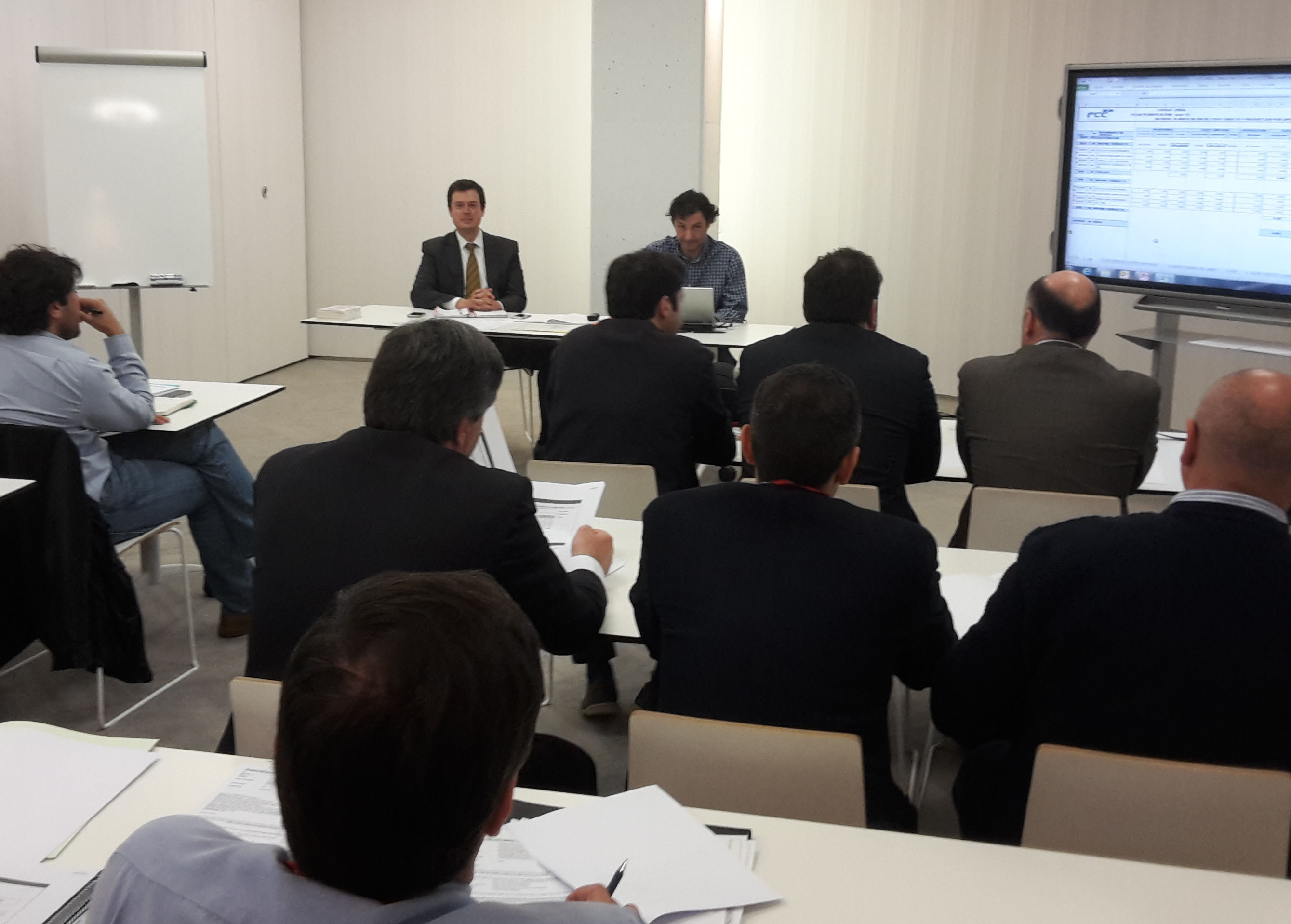 Six FCC CO pilot works are chosen for the new cost control methodology
