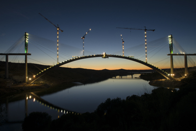The magazine Bridge highlights the technical significance of the FCC-built Almonte viaduct in Caceres
