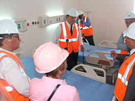 El presidente de Panamá inspecciona avances de la Ciudad de la Salud