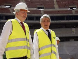 El ministro de Educación, Cultura y Deporte y portavoz del Gobierno, visita el avance de las obras del Wanda Metropolitano