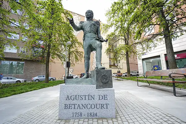 FCC Construcción colabora en la escultura en honor al ingeniero Agustín de Betancourt