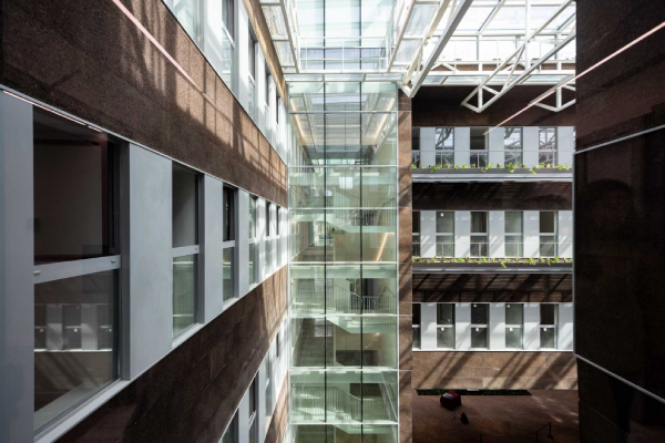 The project of FCC Construcción, renovation and expansion of the Faculty of Philosophy and Letters of the University of Zaragoza, winner of the “Best Public Initiative” award