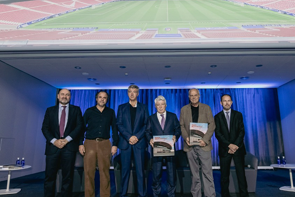 FCC present at the presentation of the book "Metropolitan Stadium (2017-2022)"