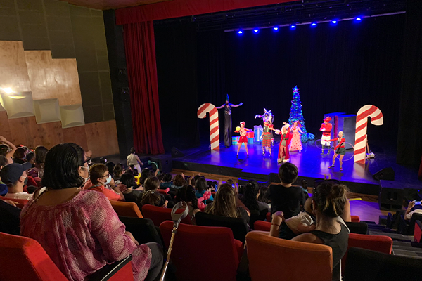 FCC Construcción Chile celebrated Christmas with different communities related to families close to the Mapocho Río Park project environment