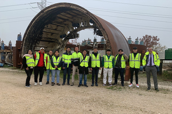 Students from the European University have visited the facilities of the FCC Construcción Machinery Park