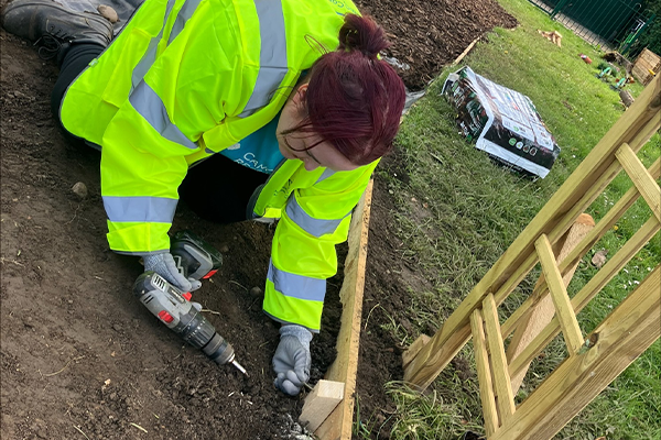 FCC Construcción UK develops a volunteer project to help a school in South Wales (United Kingdom)